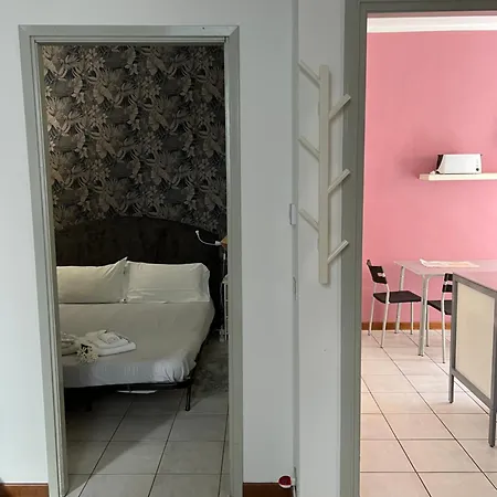 Arco Antico Apartment Alba  Room photo