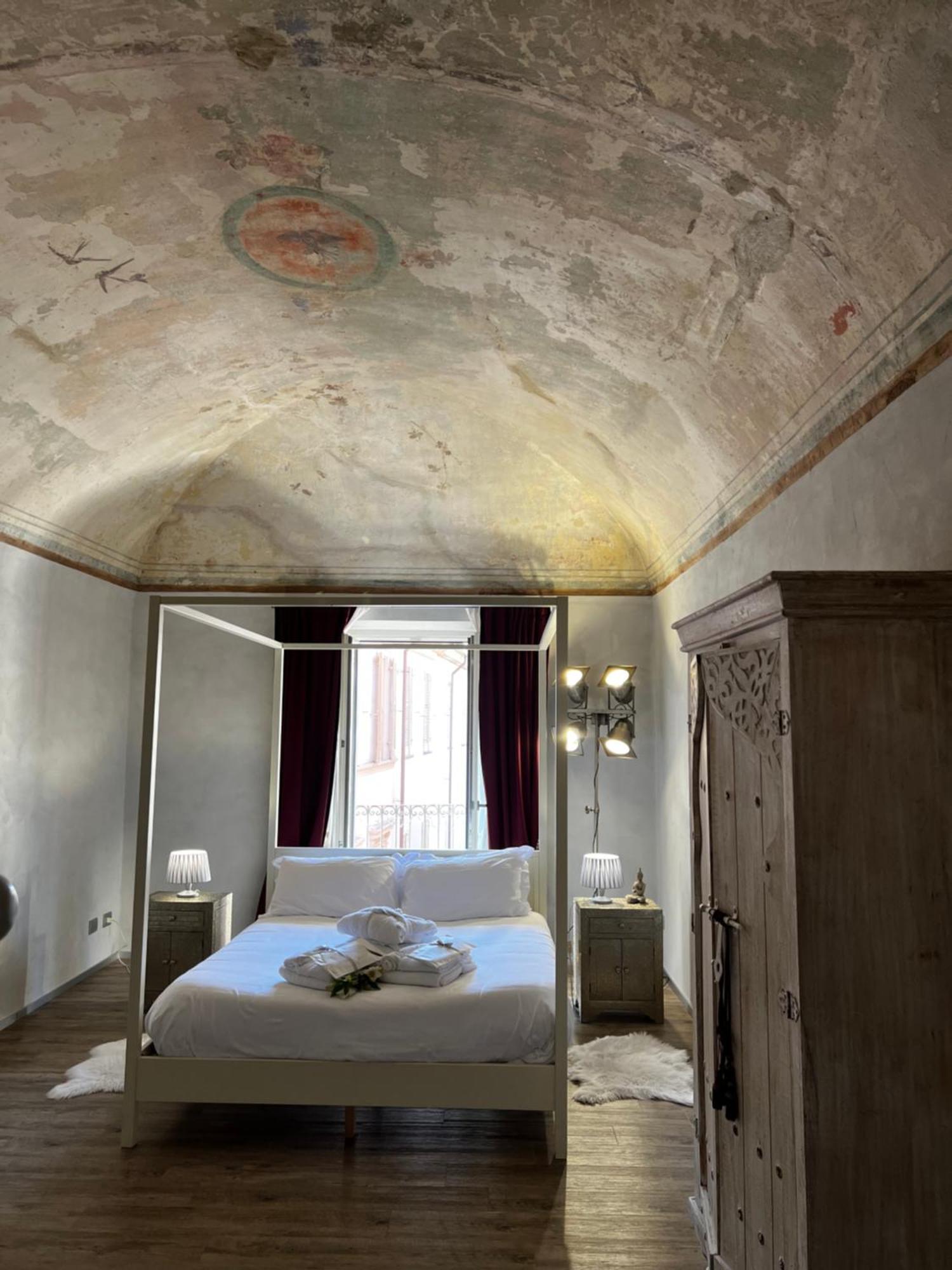 Arco Antico * Alba (Piedmont)